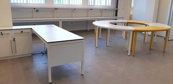 ריהוט למעבדות בית ספר