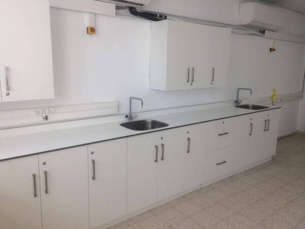 מעבדות בבית ספר