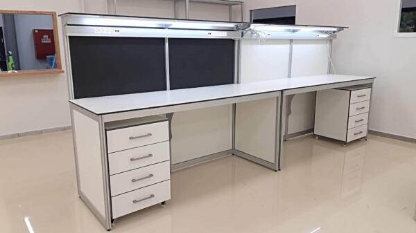 מעבדת אופטיקה