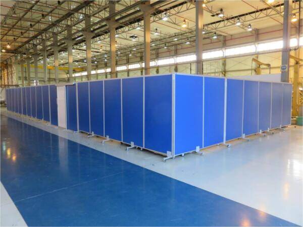 מחיצה לחיוץ אזורים במפעלים