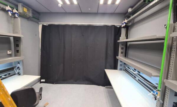 וילונות להגנה מפני לייזר