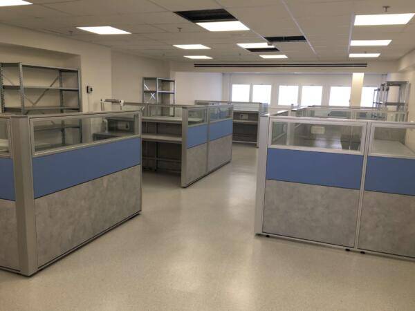 מחיצות לעמדות טכנאים