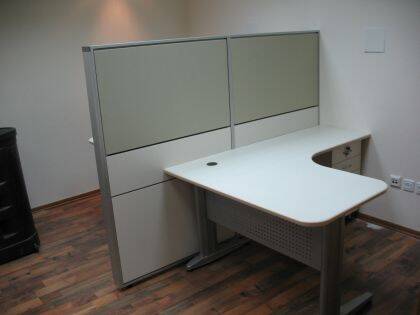 שולחנות ארגונומיים לחברת ויזקום