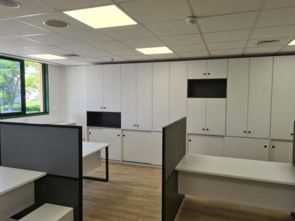 שולחנות לקבלת קהל