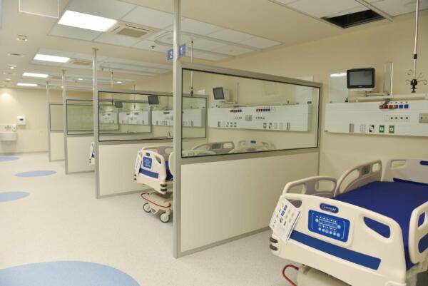 מחיצות הפרדה במחלקות פנימיות בבתי חולים