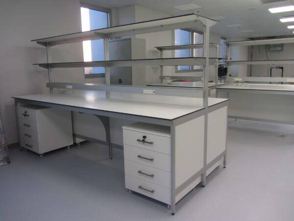 שולחנות דו צדדי