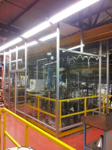 אוהל נקי באולם ייצור