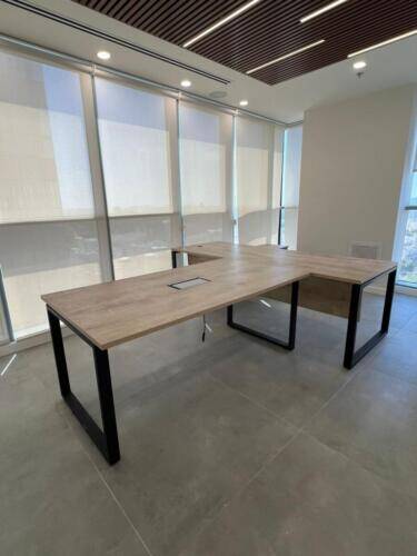 שולחנות מנהל