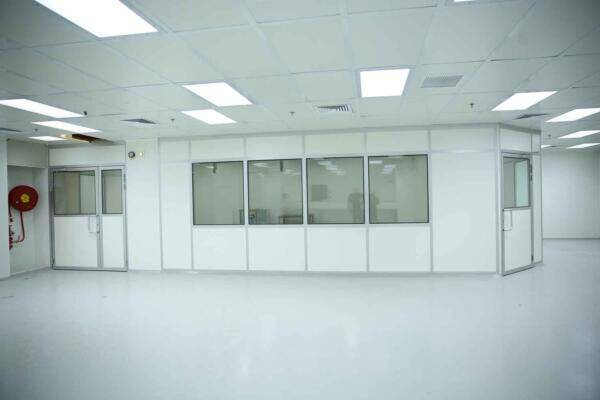 חדר נקי במפעל פארמה