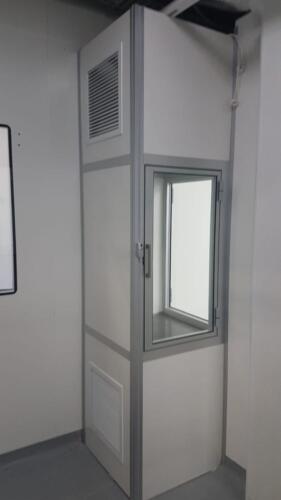 ארון מעבר רצפה תקרה