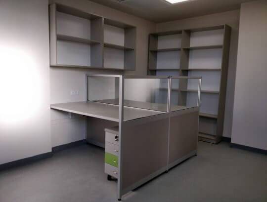 עמדות עבודה בצורת ר וריהוט תואם