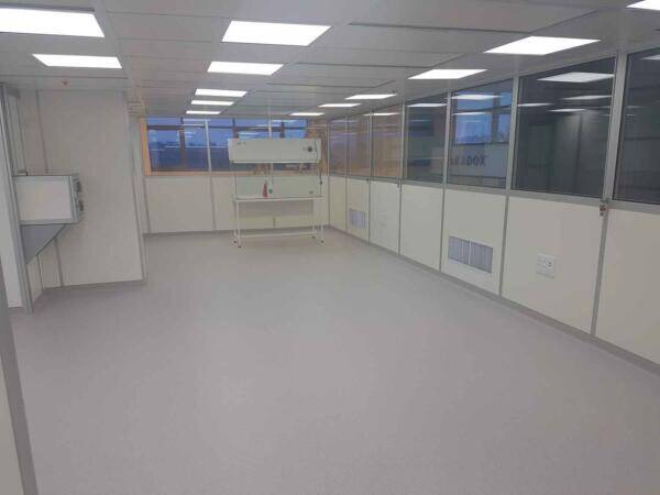 תקרה נקיה במפעל