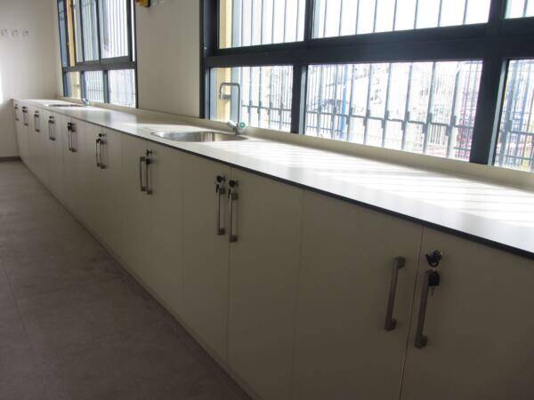 ריהוט מעבדה לבתי ספר